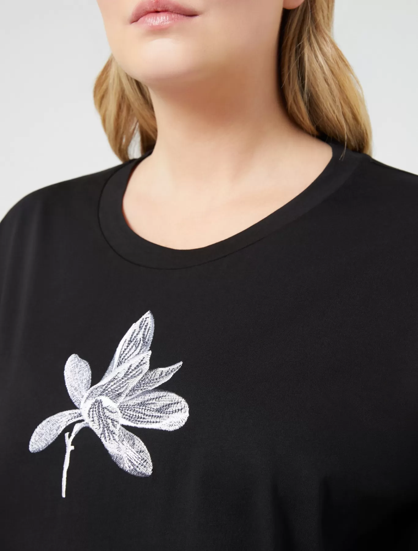 Marina Rinaldi Hauts & T-shirts | Hauts & T-shirt>T-shirt brodé en jersey NOIR